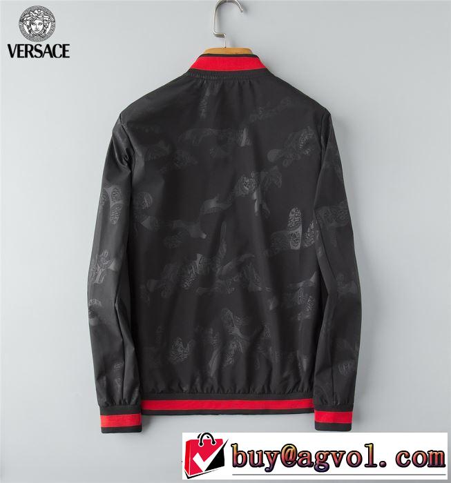 ブルゾン 一気にトレンド感満載な着こなし2019夏ファション新品  ヴェルサーチVERSACE