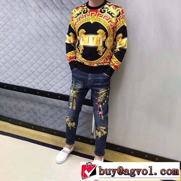 プルオーバーパーカー ヴェルサーチVERSACE おしゃれな夏ファッション2019 夏らしい季節感