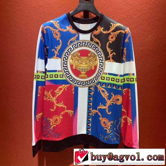ヴェルサーチVERSACE プルオーバーパーカー 夏気分UP最新コレクション  2019春夏は人気定番