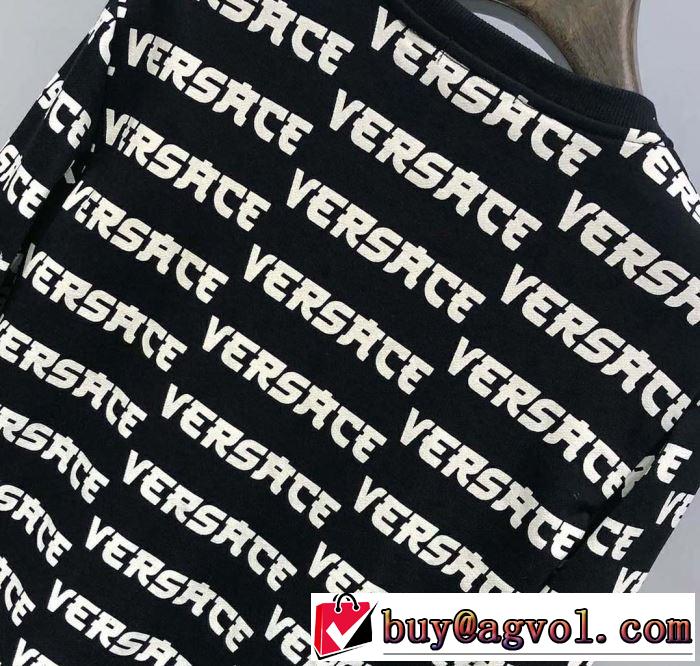 2019年の春夏に着たい ヴェルサーチVERSACE プルオーバーパーカー 2色可選 今シーズン人気のアイテム