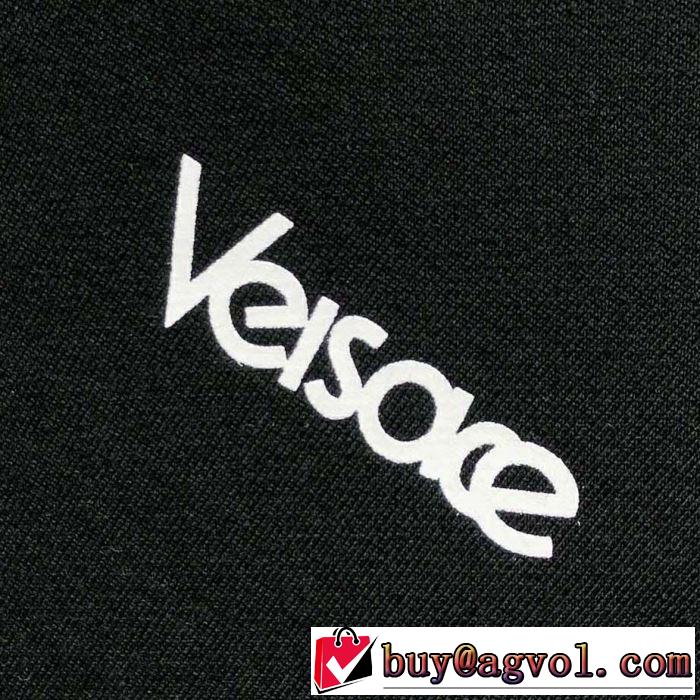 ヴェルサーチVERSACE プルオーバーパーカー 今期のトレンド定番アイテム 2019春夏人気トレンドアイテム