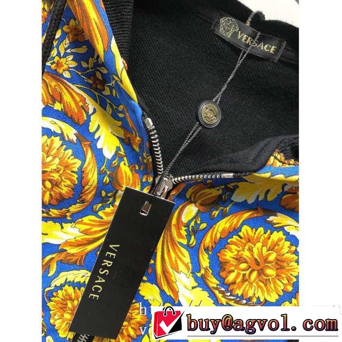 一番おしゃれ秋冬トレンド 先取り 2019/2020秋冬ファッション ヴェルサーチ VERSACE ブルゾン 2色可選