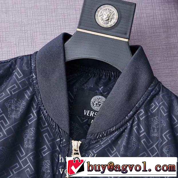 2色可選 ブルゾン 2019秋冬最重要アイテム 絶対おさえるべきカラーと最新 ヴェルサーチ VERSACE