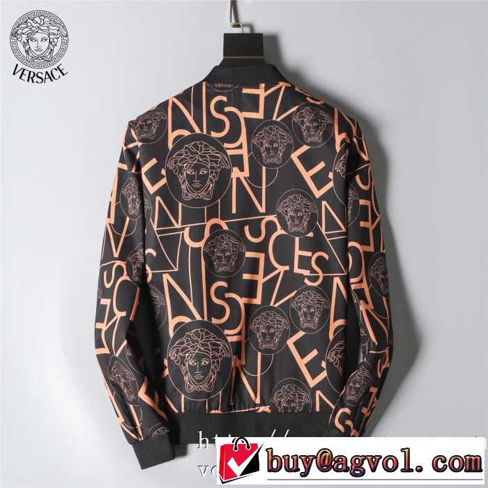 毎日はちょっとイイ秋冬新品 ヴェルサーチ VERSACE ブルゾン 2019-20秋冬トレンドファッション