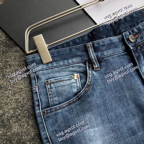  履き心地バツグン デニムパンツ ARMANIコピー 高品質 人気 2020AW アルマーニコピー激安 