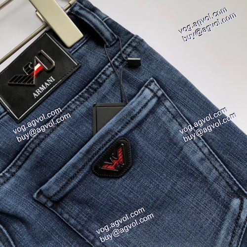  コーデに合わせやすい  2020AW アルマーニスーパーコピー  デニムパンツ  高級感ある