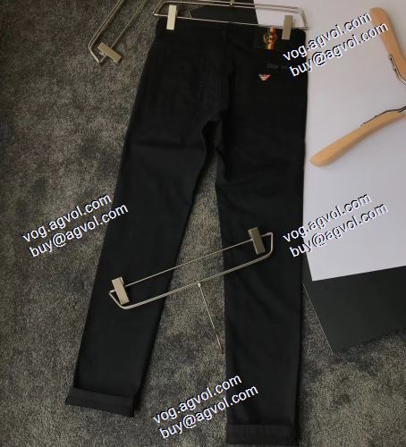  人気商品登場 2020AW  本格なデニム地  デニムパンツ ARMANIブランド コピー