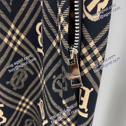  
長く愛用できる BURBERRYスーパーコピー 代引 窮屈感はゼロ 2色可選 デニムパンツ 2020AW  