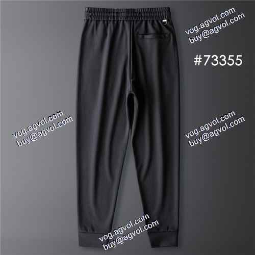  バランス良い  2020AW   海外セレブ愛用 デニムパンツ BURBERRYブランドスーパーコピー 