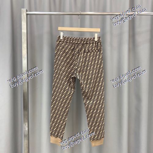  魔法のデニム 2020AW フェンディスーパーコピー 激安 海外セレブ愛用 デニムパンツ  FENDIブランド 偽物 通販