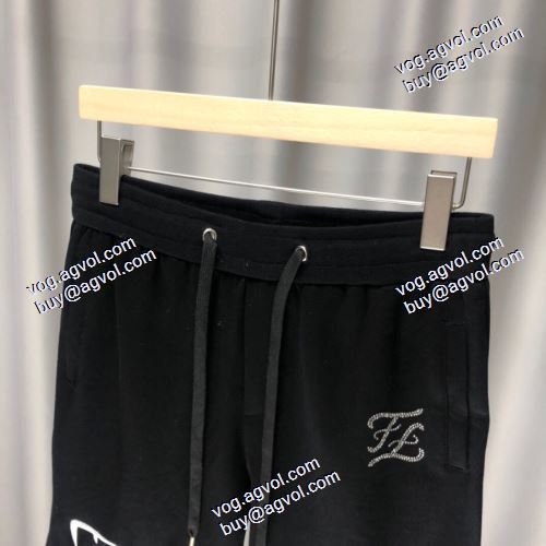  人気商品登場 2020AW ポップ FENDIブランド コピー ハーフパンツ デニムパンツ フェンディブランド コピー
