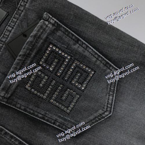  高品質 人気 2020AW GIVENCHYスーパーコピー 激安 一味違うデニム デニムパンツ 