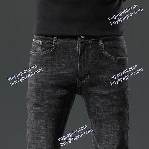  スタイリッシュな印象 デニムパンツ どんなシーンにもピッタリ 2020AW LOUIS VUITTONコピーブランド