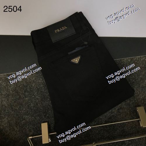  足長効果のある  2020AW  デニムパンツ PRADAブランド コピー スタイリッシュな印象