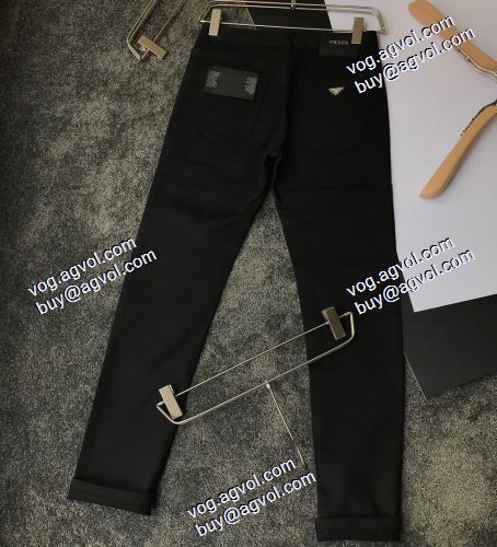  足長効果のある  2020AW  デニムパンツ PRADAブランド コピー スタイリッシュな印象