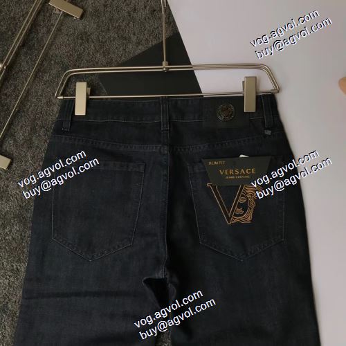  長く愛用できる 2020AW ヴェルサーチコピー代引 デニムパンツ 使い回し最高 VERSACEコピー偽物