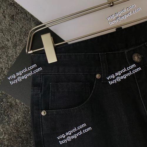  長く愛用できる 2020AW ヴェルサーチコピー代引 デニムパンツ 使い回し最高 VERSACEコピー偽物