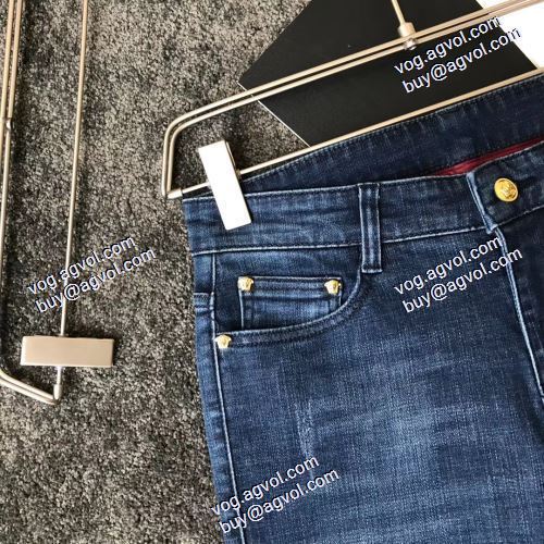  豊富なサイズ VERSACEコピー偽物 シンプル  2020AW ヴェルサーチコピー代引 デニムパンツ 