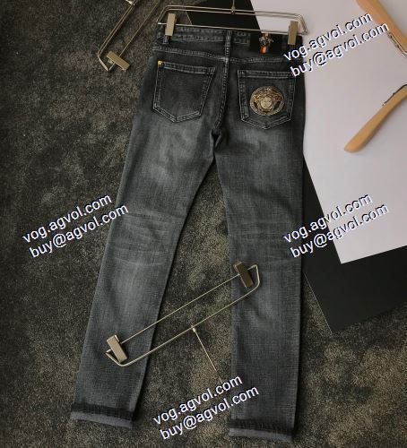  おすすめ/オススメ  デニムパンツ VERSACEコピー偽物 極上デニム 2020AW ヴェルサーチコピー代引 