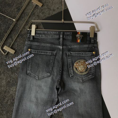  おすすめ/オススメ  デニムパンツ VERSACEコピー偽物 極上デニム 2020AW ヴェルサーチコピー代引 