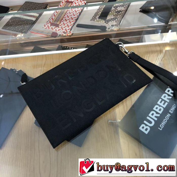 新作が見逃せない ポーチ  限定色がお目見え バーバリー BURBERRY