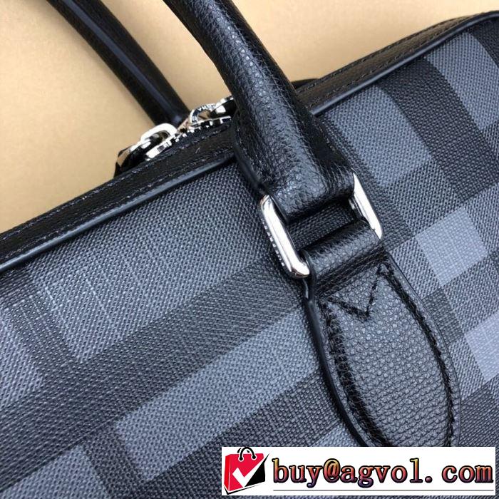 人気ランキング最高 バーバリー BURBERRY ショルダーバッグ  有名ブランドです