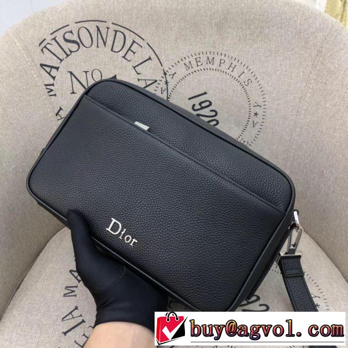 今なお素敵なアイテムだ ディオール DIOR 今年の春トレンド ポーチ 大人の新作こそ