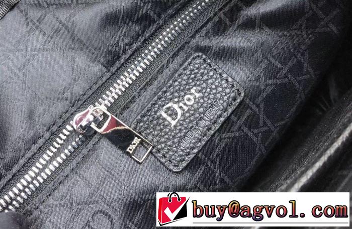 素敵なアイテム ミニバッグ 価格も嬉しいアイテム ディオール DIOR 限定色がお目見え