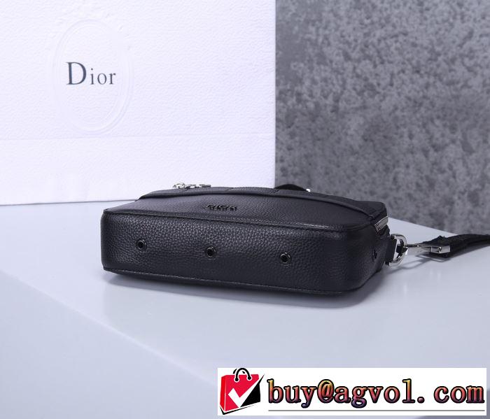 ミニバッグ 普段使いにも最適なアイテム ディオール デザインお洒落  DIOR  20新作です