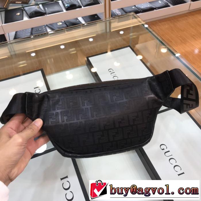 フェンディファッションに取り入れよう  FENDI ウエストポーチ  お値段もお求めやすい