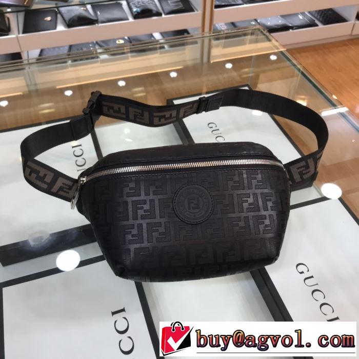 フェンディファッションに取り入れよう  FENDI ウエストポーチ  お値段もお求めやすい