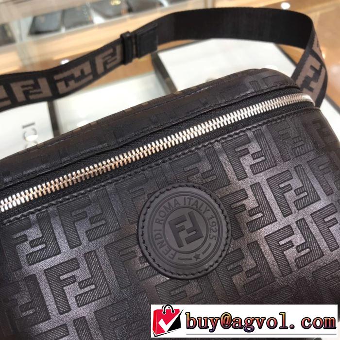 フェンディファッションに取り入れよう  FENDI ウエストポーチ  お値段もお求めやすい