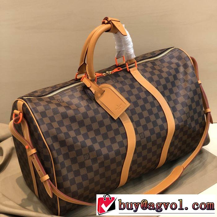 エレガントな雰囲気 ルイ ヴィトン LOUIS VUITTON おしゃれな人が持っている スーツケース