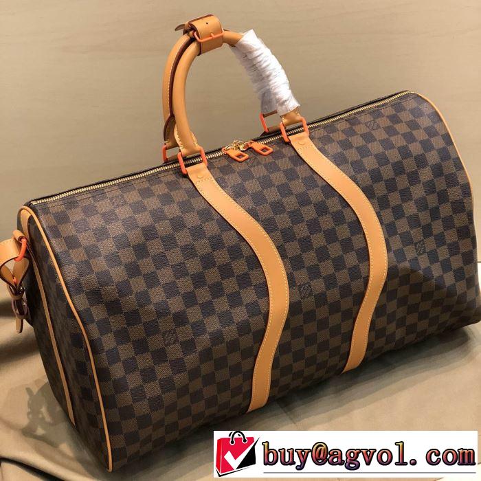 エレガントな雰囲気 ルイ ヴィトン LOUIS VUITTON おしゃれな人が持っている スーツケース