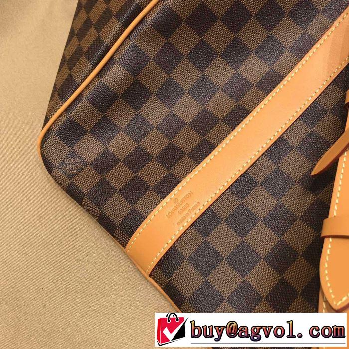 エレガントな雰囲気 ルイ ヴィトン LOUIS VUITTON おしゃれな人が持っている スーツケース
