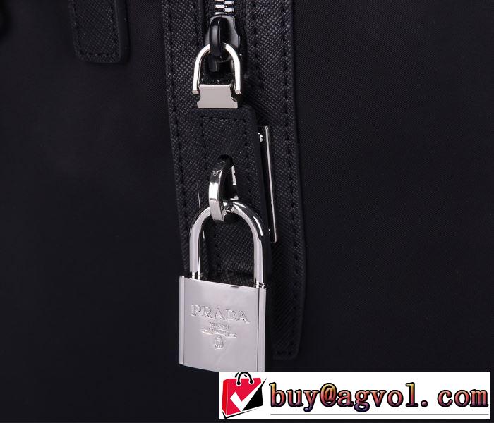 プラダファッションに取り入れよう  PRADA 限定アイテム特集 スーツケース