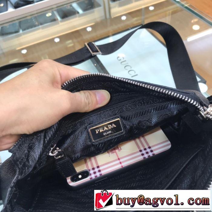 普段使いにも最適なアイテム プラダ PRADA ストリート感あふれ ミニバッグ