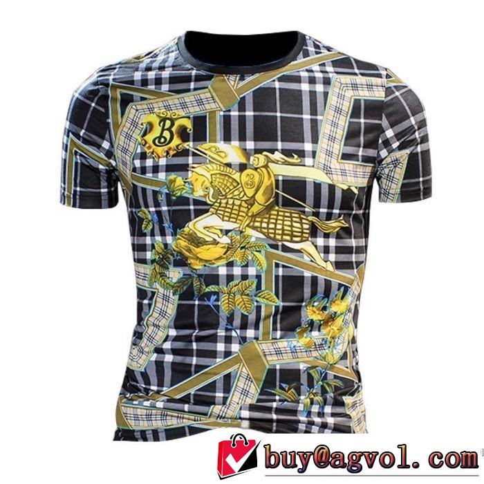半袖Tシャツ エレガントな雰囲気 バーバリーおしゃれな人が持っている  BURBERRY