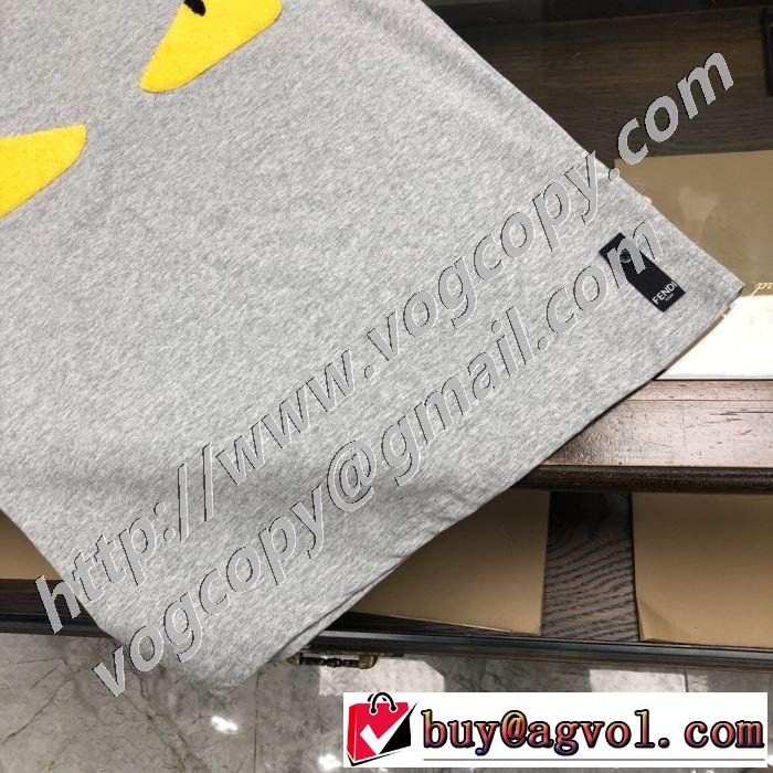 普段見ないデザインばかり 半袖Tシャツ2色可選  春夏コレクション新品 フェンディ FENDI