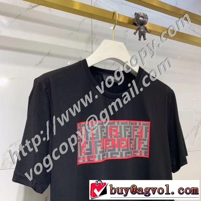 驚きのプライス 半袖Tシャツ 大人の新作こそ フェンディ 2色可選 FENDI おしゃれに大人の必見