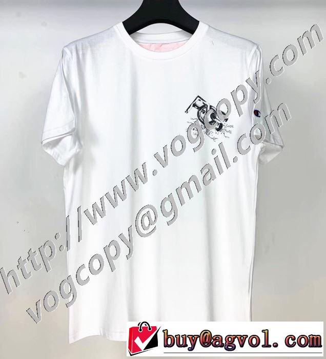 コーデの完成度を高める Off-White オフホワイトこの時期の一番人気は  半袖Tシャツ