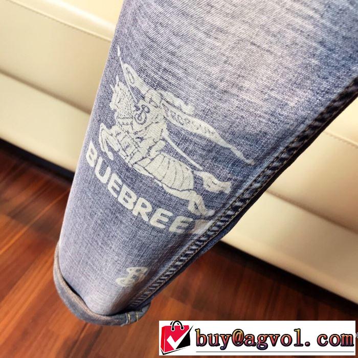 バーバリー海外でも大人気  BURBERRY 十分上品 ジーンズ 日本未入荷カラー