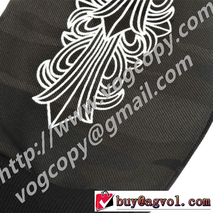 クロムハーツ着こなしを楽しむ  CHROME HEARTS  争奪戦必至 チノパン 限定品が登場