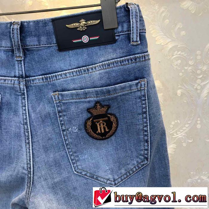 ドルチェ＆ガッバーナおしゃれ刷新に役立つ  Dolce&Gabbana ジーンズ コーデの完成度を高める