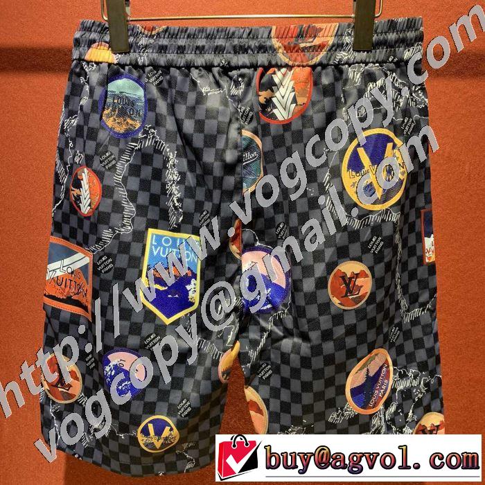 ルイ ヴィトン普段のファッション  LOUIS VUITTON 大人気のブランドの新作 ショートパンツ 取り入れやすい