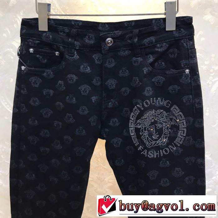 2020年春限定 ジーンズ コーデの完成度を高める ヴェルサーチVERSACE