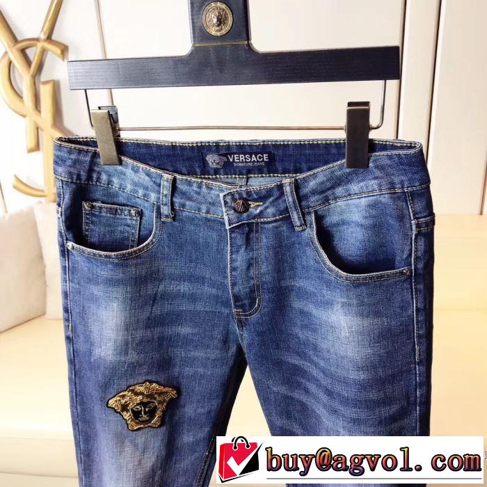 ジーンズ 手の届くプライスが魅力的 ヴェルサーチ 20SSトレンド VERSACE  素敵なアイテム
