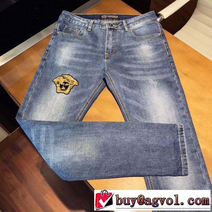ジーンズ 手の届くプライスが魅力的 ヴェルサーチ 20SSトレンド VERSACE  素敵なアイテム