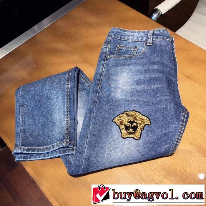 ジーンズ 手の届くプライスが魅力的 ヴェルサーチ 20SSトレンド VERSACE  素敵なアイテム