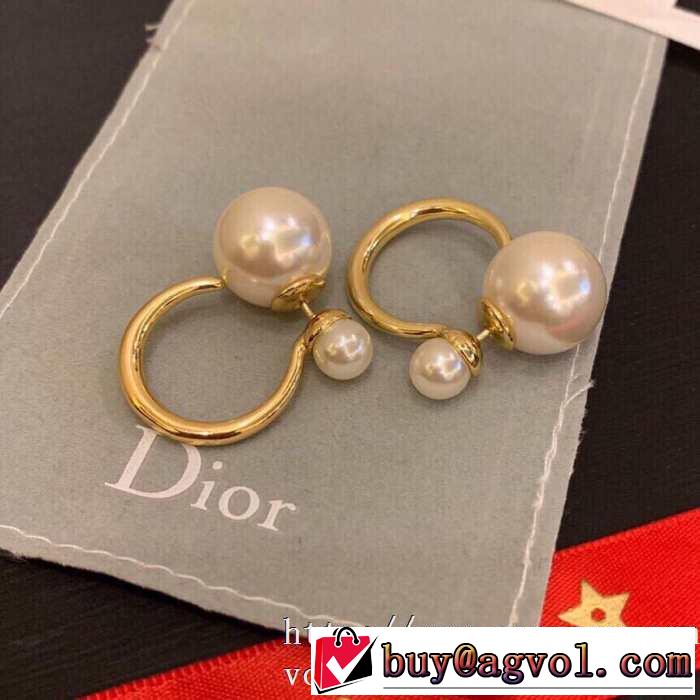 ストリート系に大人気 ディオール DIOR 2020年春限定 ピアス 愛らしい春の新作